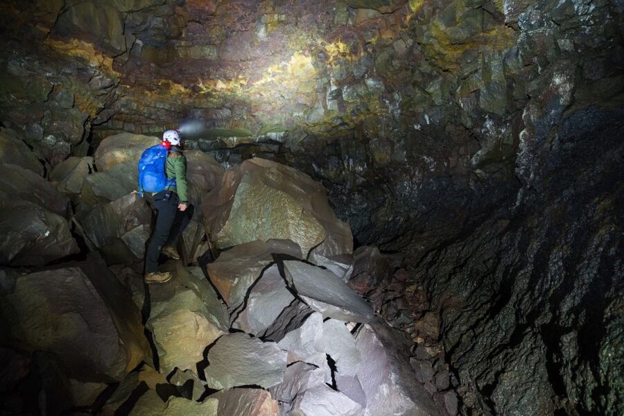 Raufarhólshellir: Lava Falls Adventure Tour - The meeting point and the first steps underground