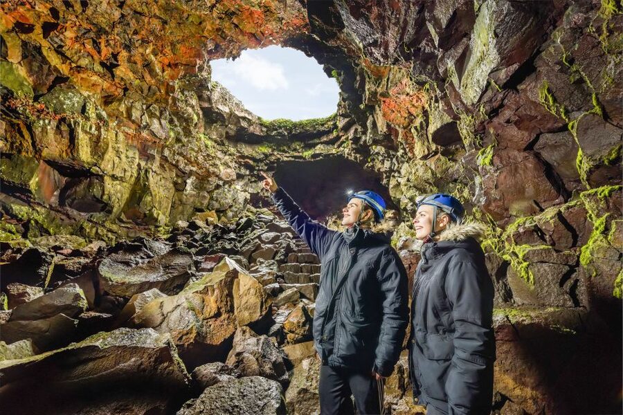 Raufarhólshellir Lava Tunnel: Underground Expedition - The moment the lights disappear