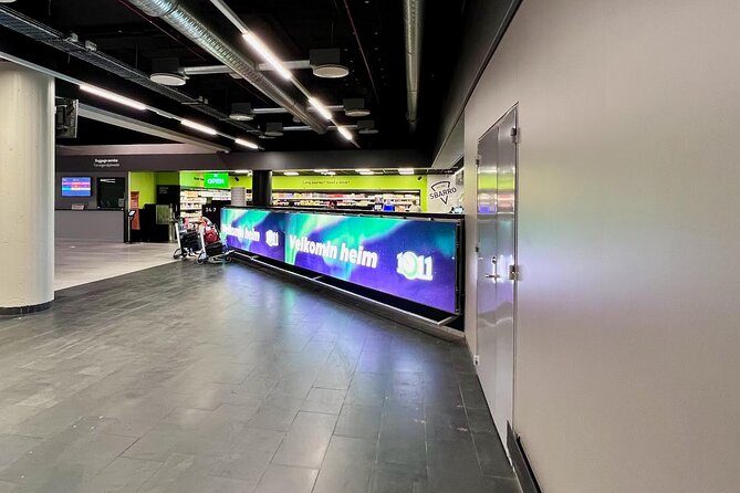 Rent Unlimited High Speed pocket Wifi in Iceland - Picking up at Keflavík International Airport