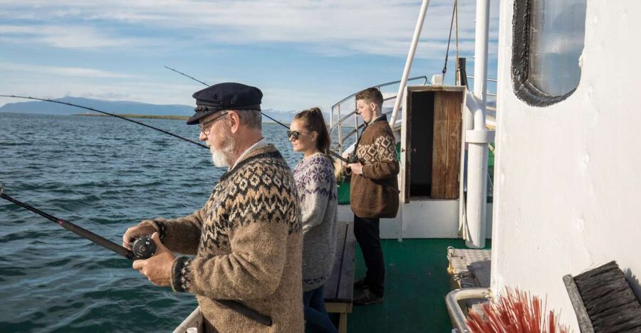 Reykjavik: 3-Hour Sea Angling Gourmet Experience Tour - What fishing without bait feels like