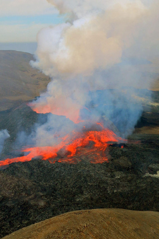 Reykjavik: 45-Minute Volcano Sightseeing Helicopter Tour - First views over Reykjavik and the capital region