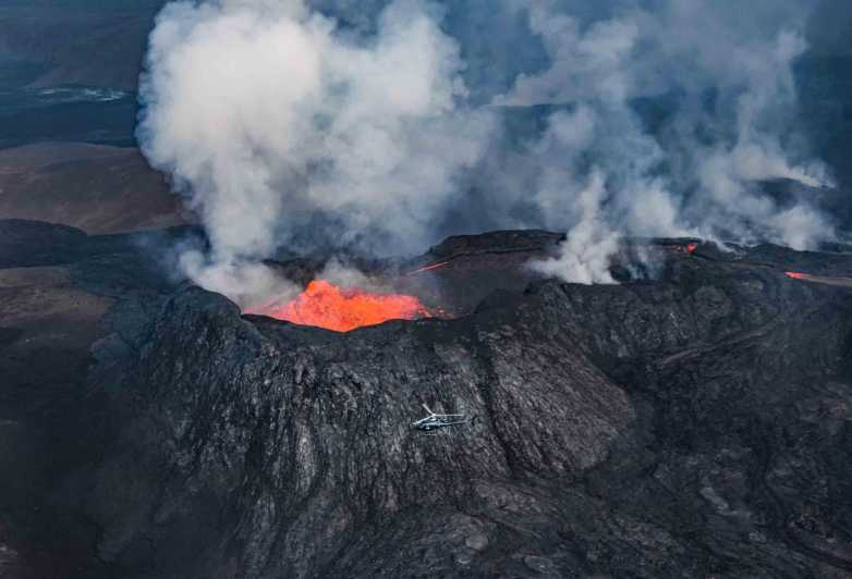 Reykjavik: 45-Minute Volcano Sightseeing Helicopter Tour - Starting at Reykjavik Domestic Airport