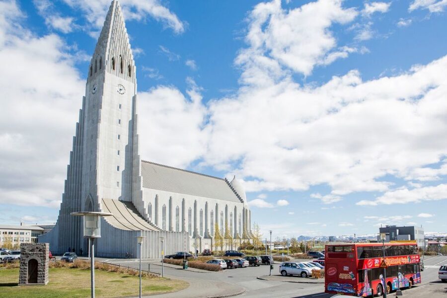 Reykjavik: City Sightseeing Hop-On Hop-Off Bus Tour - Museums, Lækjartorg, and central Reykjavik
