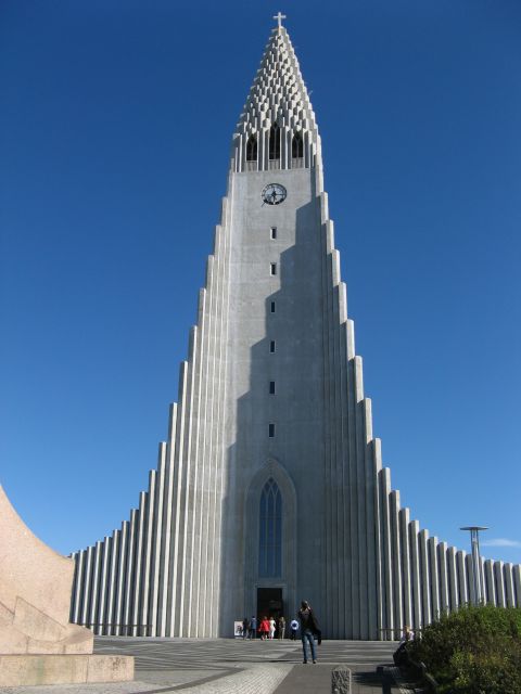 Reykjavik City Walking Tour - What the guide adds to the experience