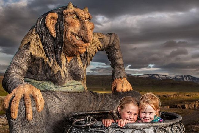 Reykjavik Folklore Walking Tour: Meet the Elves, Trolls & Ghosts of Iceland - Stop 5: Reykjavík City Hall and the map of Iceland