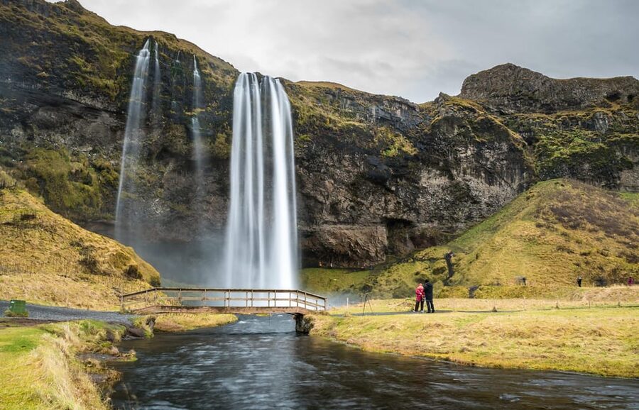 Reykjavik: Glacier Hike & South Coast Day Tour - Skógafoss, rainbows, and a wall of water