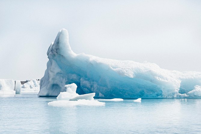 Reykjavik: Glacier Lagoon Boat Ride & South Coast Full Day Tour - Diamond Beach and the black-sand shore
