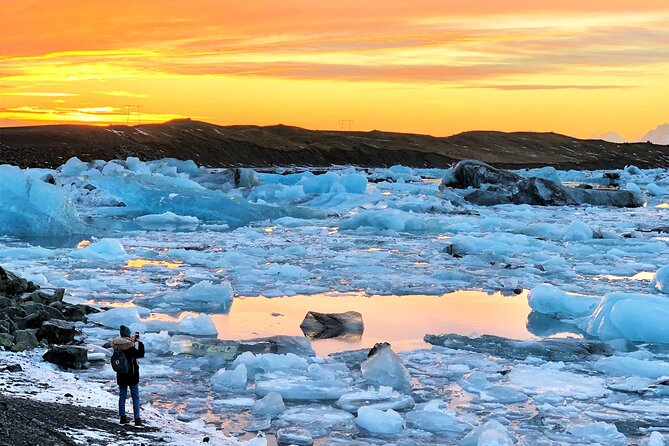 Reykjavik: Glacier Lagoon, Diamond Beach & South Coast Day Tour - Fourteen hours means many hours on the coach