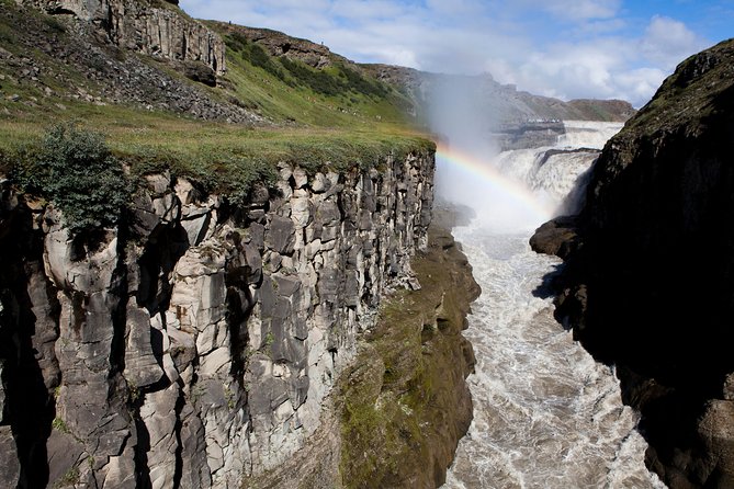 Reykjavik: Golden Circle and Northern Lights Small-Group Tour - Gullfoss: Icelands waterfall in full force