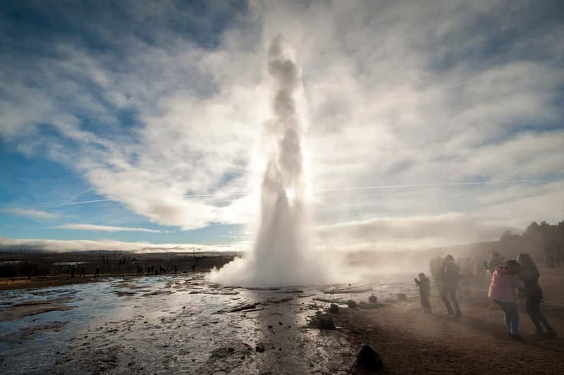 Reykjavik: Golden Circle, Fridheimar, & Sky Lagoon Day Trip - Kerið crater: a quick look into Iceland’s volcanic past