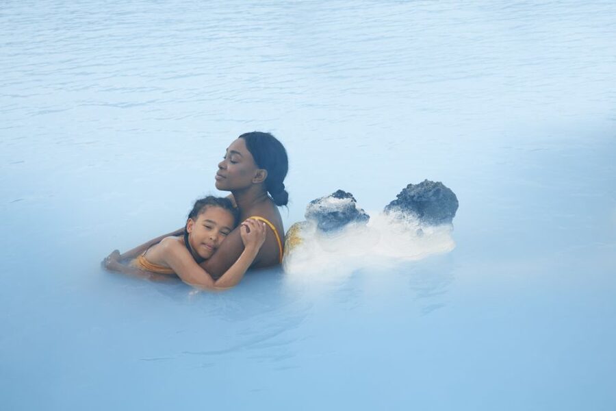 Reykjavik: Golden Circle, Kerid Crater, & Blue Lagoon Tour - Geysir and the reliable eruption of Strokkur