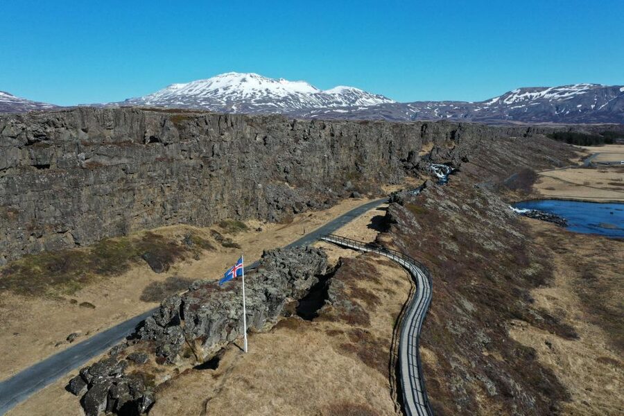 Reykjavik: Golden Circle, Kerid Crater, & Blue Lagoon Tour - Kerid Crater and its red volcanic walls
