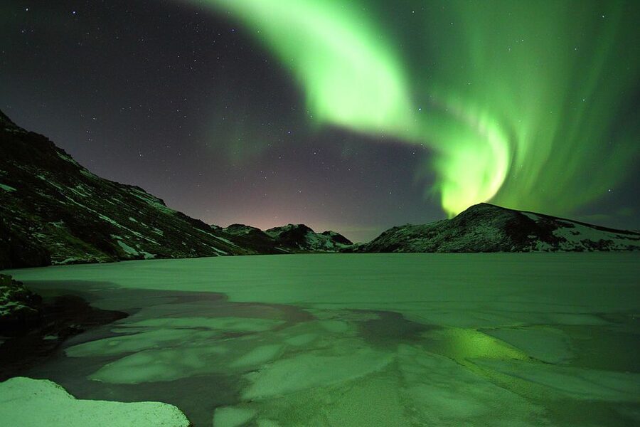 Reykjavik: Golden Circle & Northern Lights 4x4 Tour - Gullfoss, the Golden Falls, and the changing light