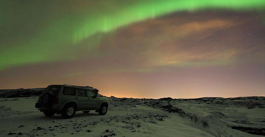 Reykjavik: Golden Circle & Northern Lights 4x4 Tour - Starting with Þingvellir’s dramatic geology and history