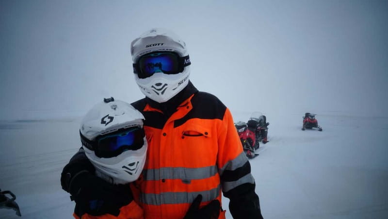 Reykjavik: Golden Circle Super Jeep and Snowmobile Tour - Langjökull’s wide views and volcanic craters