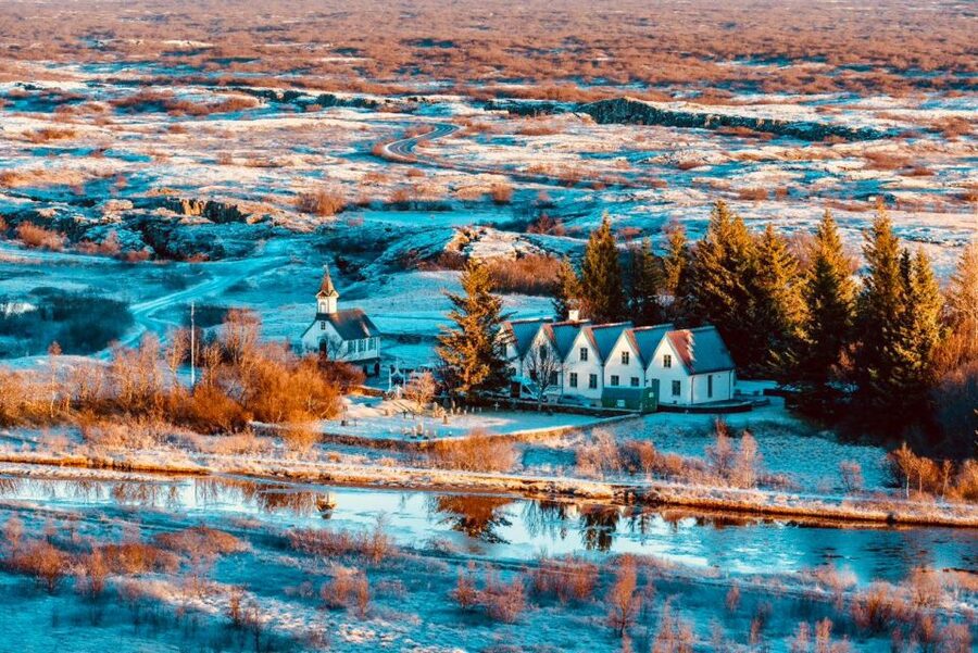Reykjavik: Golden Circle, Tomato Farm and Kerið Crater Tour - Friðheimar, the warmest lunch stop