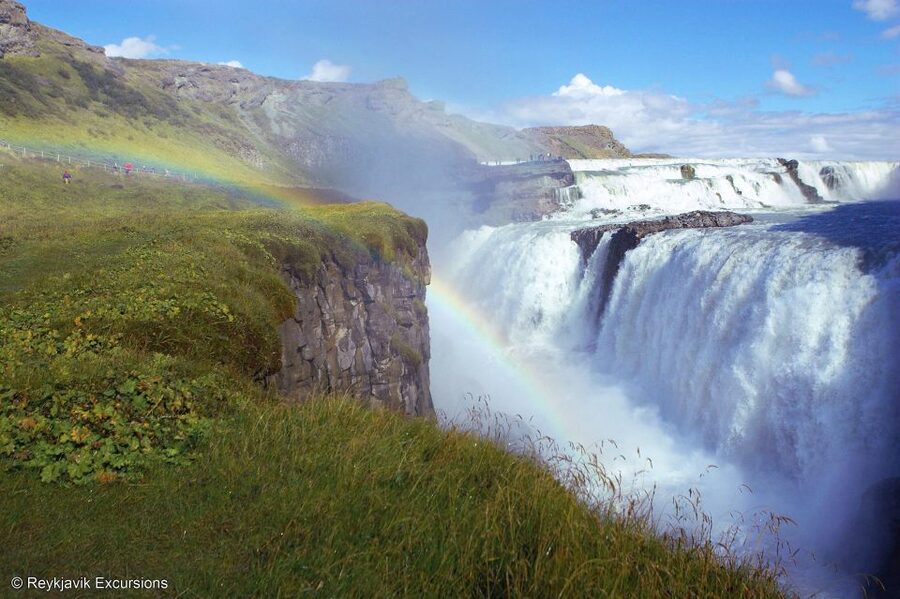 Reykjavik: Golden Circle Tour and Blue Lagoon Admission - Geysir and Strokkur: wait for the burst
