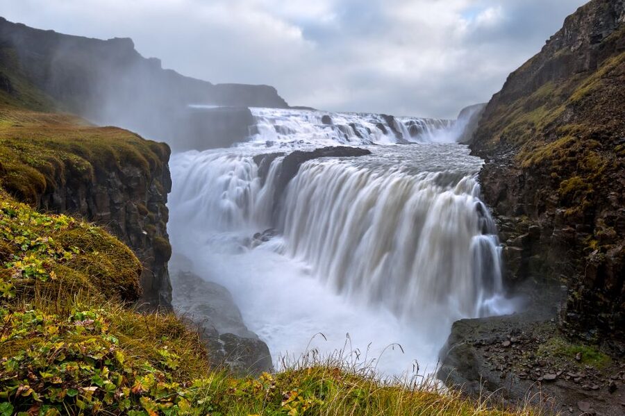 Reykjavik: Golden Circle Tour with Blue Lagoon Visit & Entry - Geysir turns geothermal heat into a show