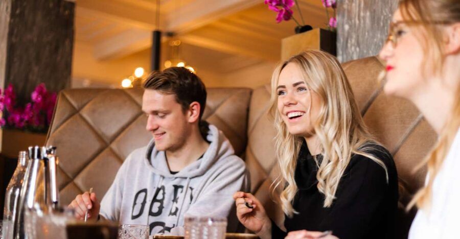 Reykjavik: Guided Foodie Walking Tour with 6 Tastings - Key points to know before booking