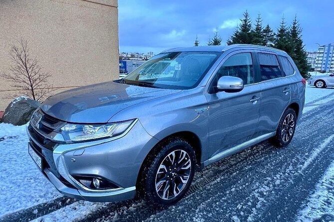 Reykjavik Iceland : Private transfer From / To KEF airport - Why a private KEF transfer can make sense