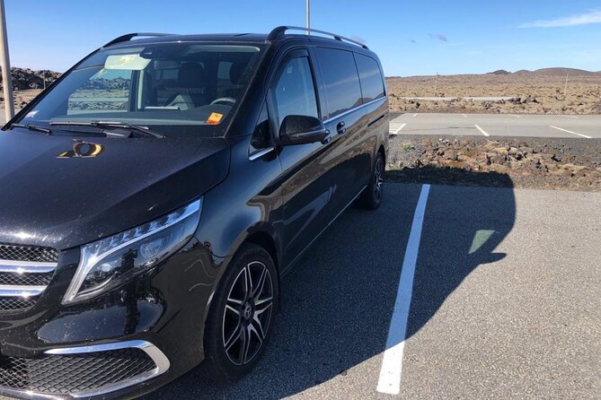 Reykjavik Iceland: Private Transfer to/from Keflavik Airport KEF - The real price: $165 for up to four people