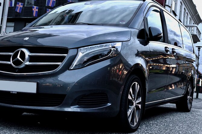 Reykjavik International Airport Private Arrival Transfer - The 45-minute drive across Reykjanes