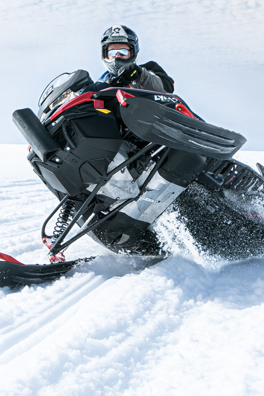 Reykjavík: Langjökull Glacier Snowmobile Tour with Ice Cave - Learning the snowmobile before riding
