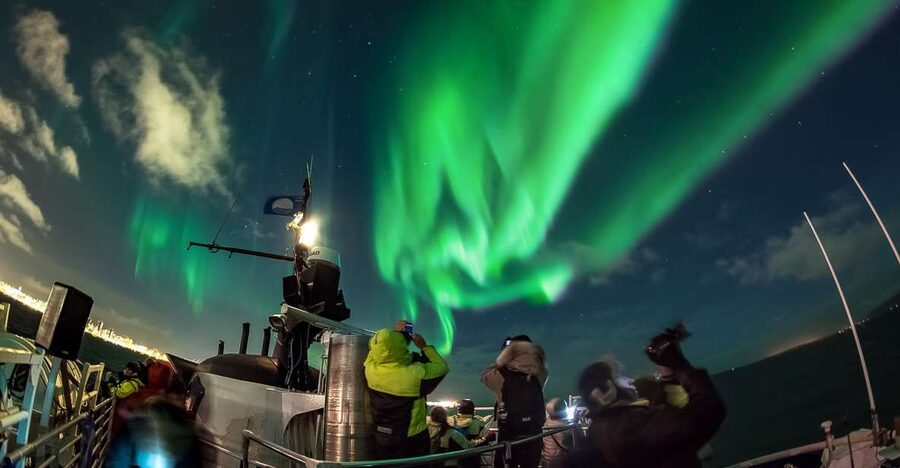 Reykjavik: Northern Lights Guided Boat Tour - Watching the aurora over open water