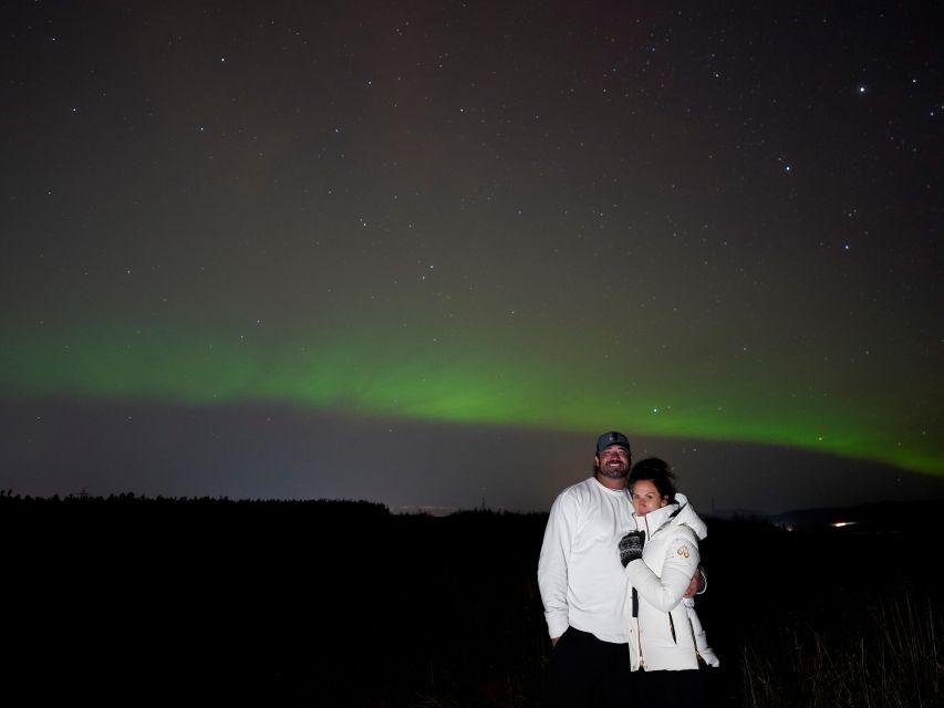 Reykjavik: Northern Lights Tour w/Pro Photos - Small Group - Is $148 a fair price?