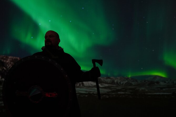 Reykjavik Northern Lights Tour with Pro Aurora Photos Small Group - Key points at a glance