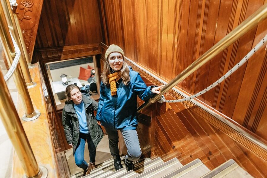 Reykjavik: Northern Lights Yacht Tour - What the two-hour itinerary feels like