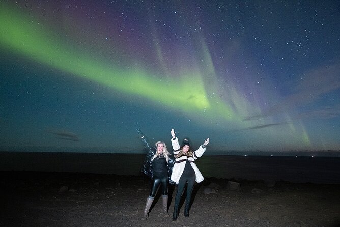 Reykjavik Private Northern Lights Tour with Pro Photographer - The free rebooking option and weather risk