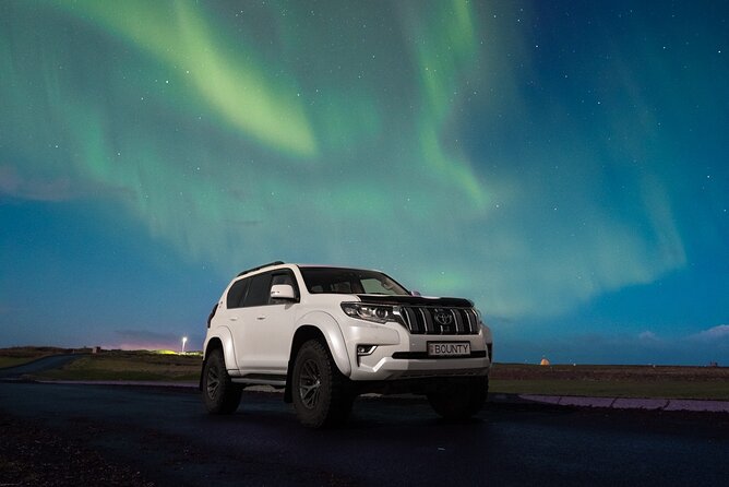 Reykjavik Private Northern Lights Tour with Pro Photographer - What happens during the three to four hours