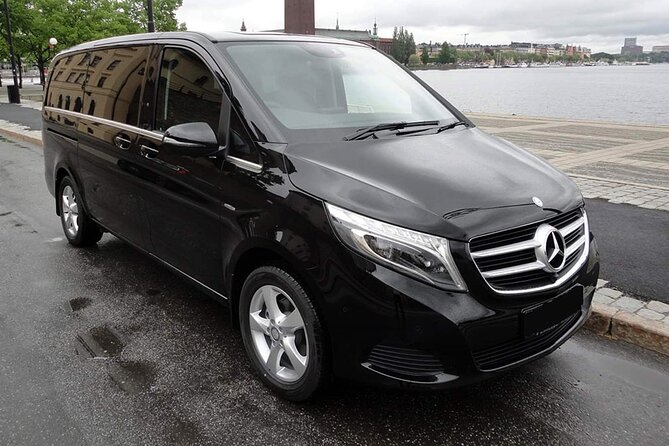 Reykjavik-Private Transfer to/from Keflavík Airport - The reliability question you should not ignore