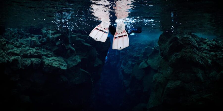 Reykjavík: Silfra Fissure Snorkeling between Two Continents - Photos, hot cocoa, and the return to land