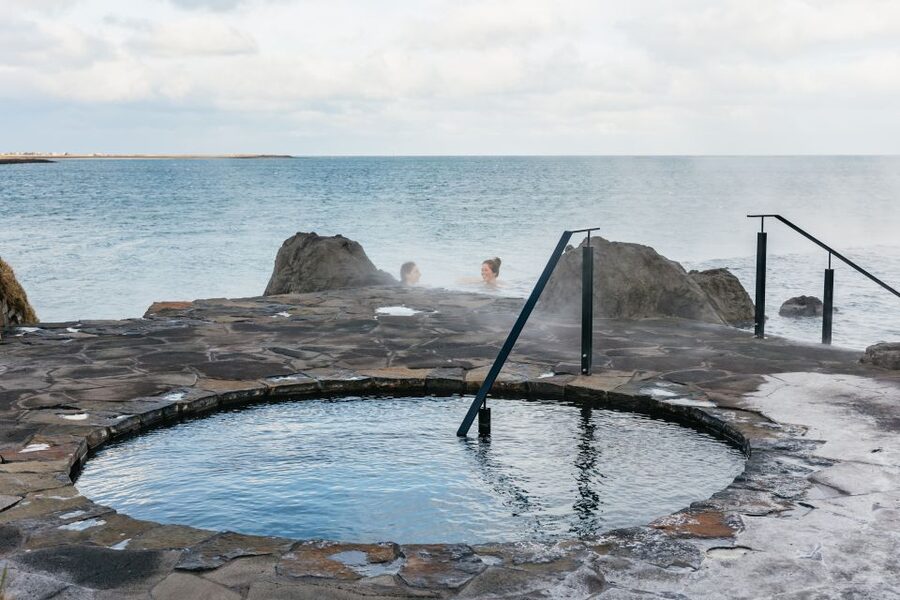 Reykjavik: Sky Lagoon Admission with Transfer - Key points at a glance