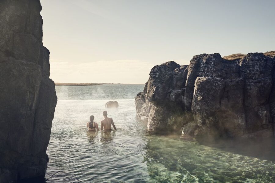 Reykjavik: Sky Lagoon Entrance Pass With 7-Step Spa Ritual - Step 1: Laug, the warm lagoon