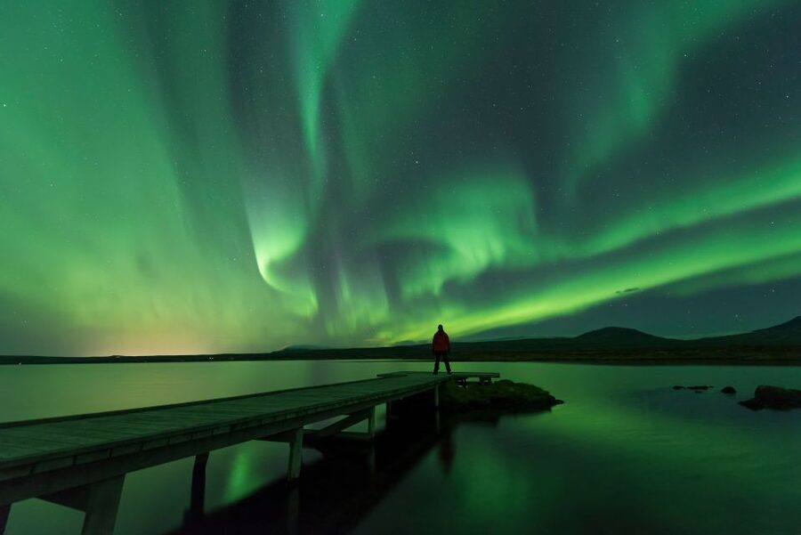 Reykjavik: Small Group Northern Lights Tour - Leaving Reykjavik for a darker sky