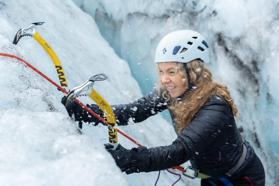 Reykjavík: Sólheimajökull Glacier Hike & Ice Climbing Intro - Learning to climb a natural ice wall