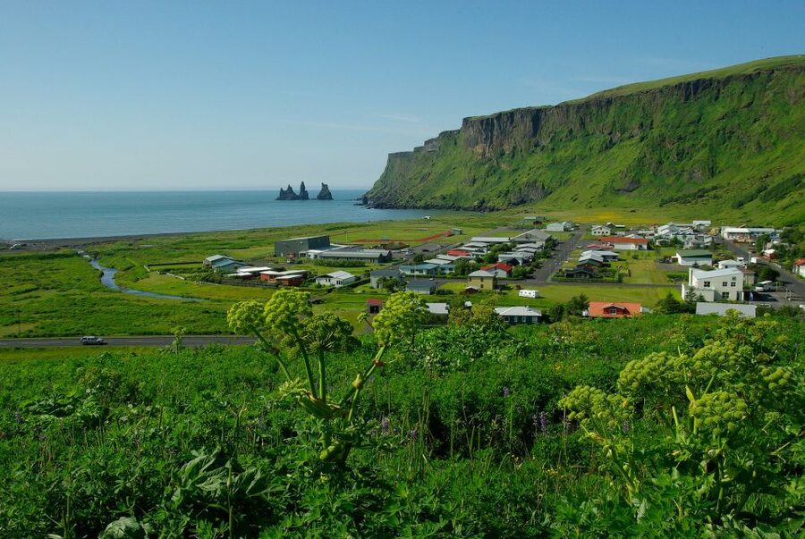Reykjavik: South Coast Private Guided Day Tour - Seljalandsfoss and the walk behind the water