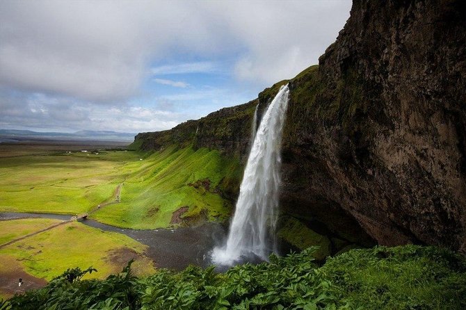 Reykjavik: South Coast, Waterfalls & Glacier Hike Small-Group - The Sólheimajökull glacier walk