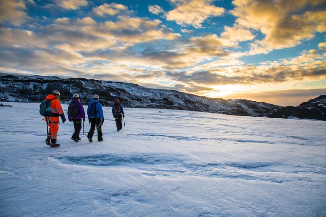 Reykjavik: South Coast, Waterfalls & Glacier Hike Small-Group - Is the small-group setup worth it?