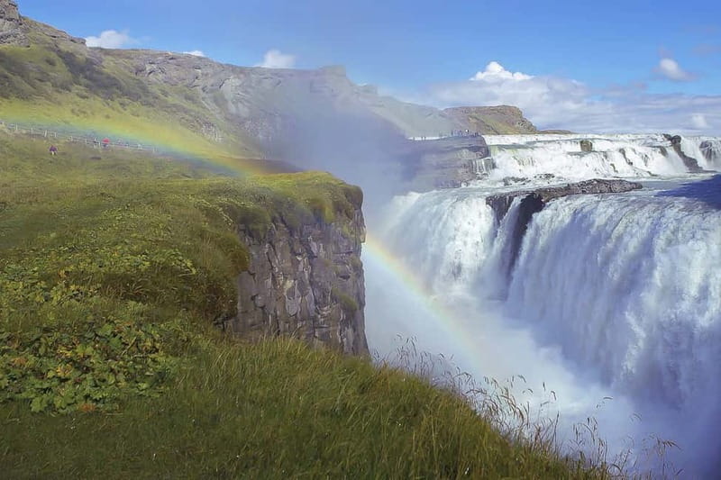 Reykjavik: The Golden Circle Day Tour - Geysir and Strokkur: a short wait for a big eruption