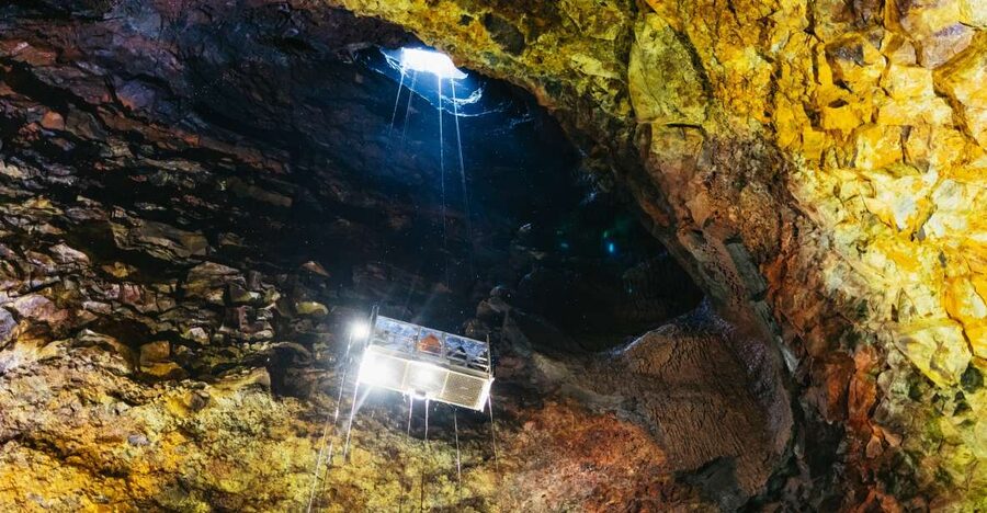 Reykjavik: Thrihnukagigur Volcano Guided Hiking Day Trip - Key things to know before booking