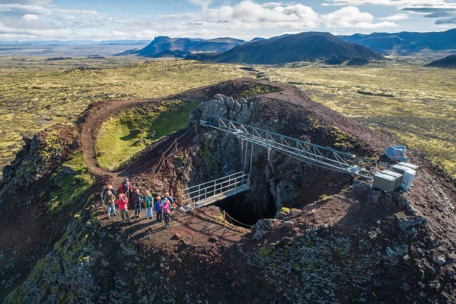 Reykjavik: Thrihnukagigur Volcano Guided Hiking Day Trip - Simple ways to make the day better