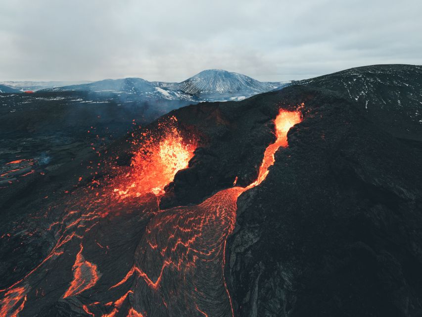 Reykjavík: Volcano Eruption Site and Reykjanes Hiking Tour - Why this Reykjanes day trip feels different