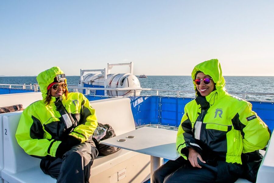 Reykjavik: Whale Watching Tour with Expert Guide - How the guides turn waiting into part of the trip