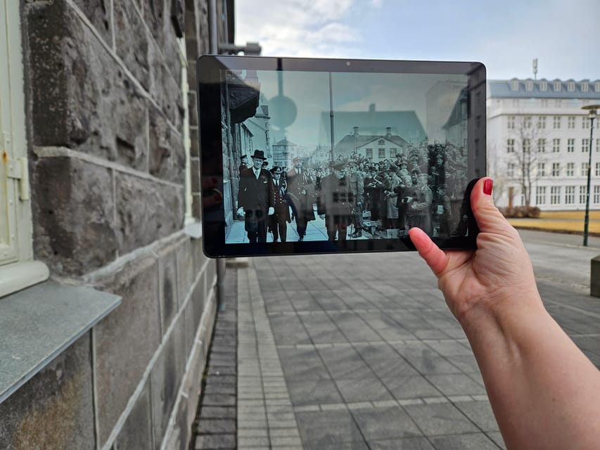 Reykjavik: World War II Walking tour around the city centre - How British and American forces changed daily life