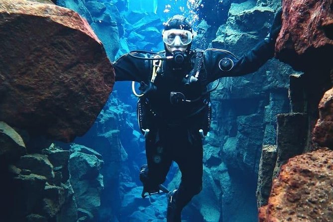 Silfra: Diving Between Tectonic Plates and Pick Up from Reykjavik - What makes Silfra such a special place