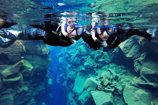 Silfra Drysuit Snorkeling Tour with Free Photos - From Reykjavik - The 30 to 40 minute swim through Silfra